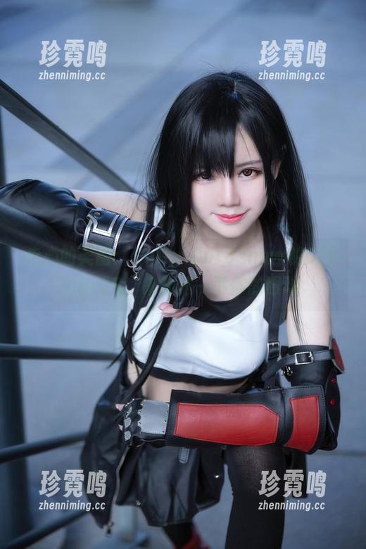 走心的美图：Sally Dorasnow的Officer2B，来执法一下你的眼球